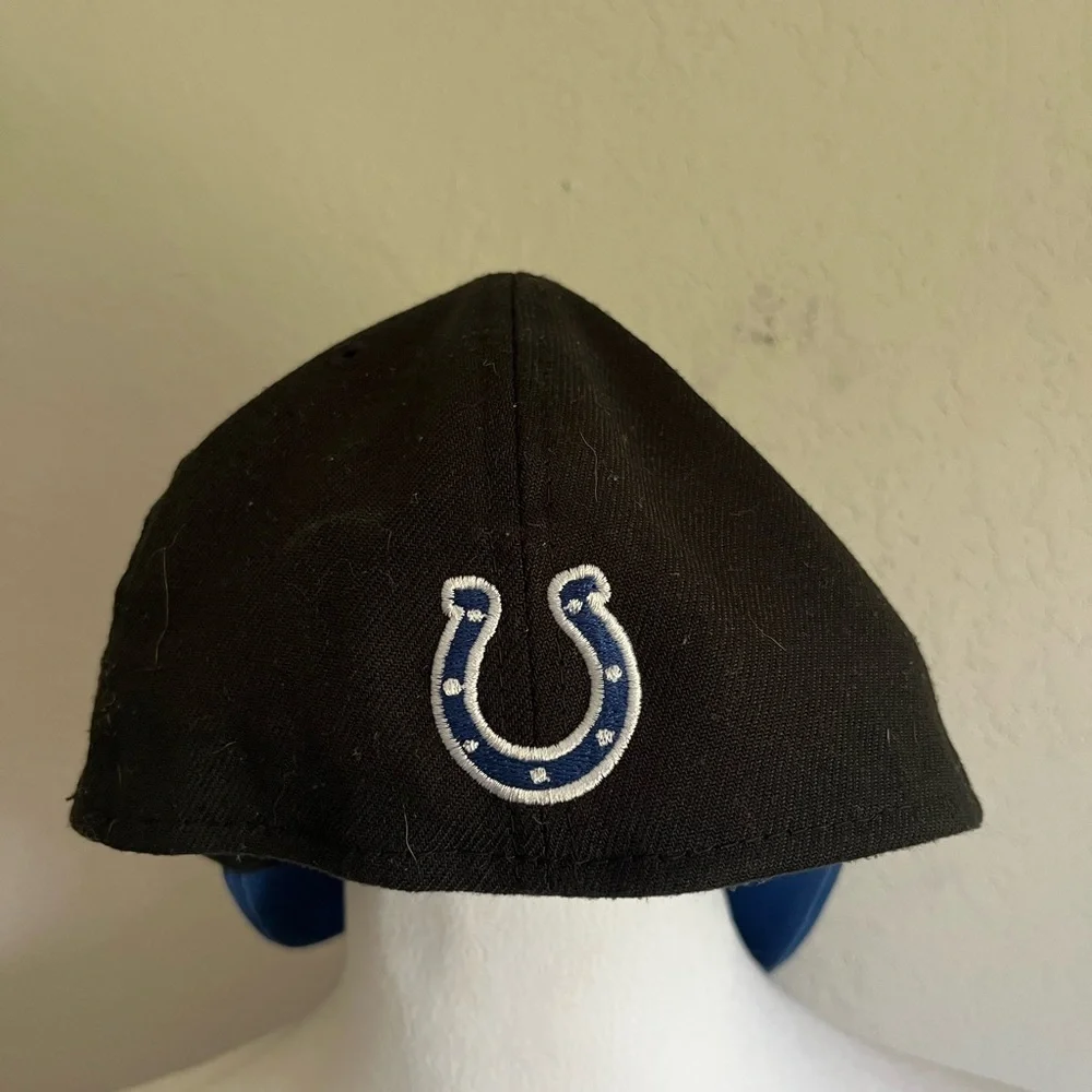 Men’s Black and Blue Indianapolis Colts New Era NFL Fitted Hat Size Small/Medium